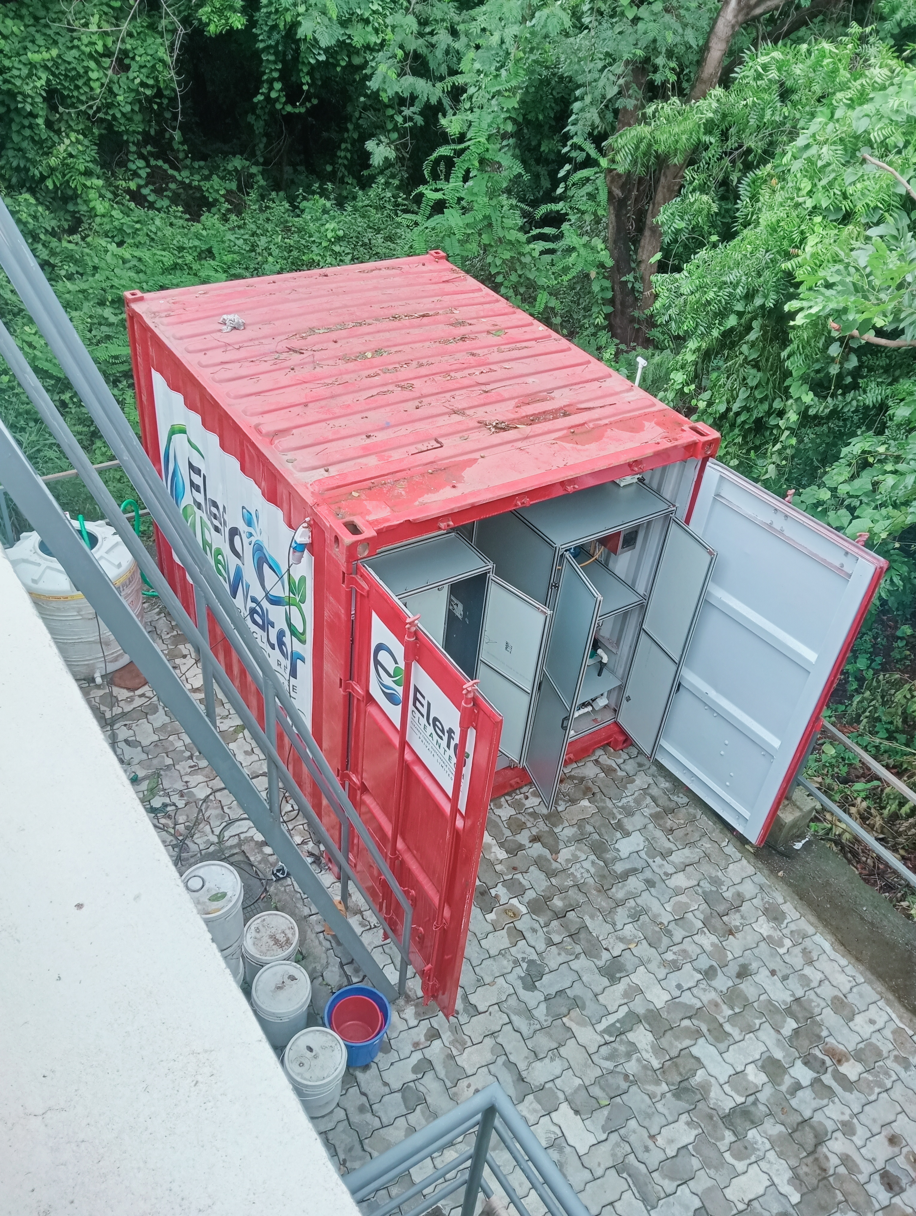 Overhead Modular Unit View